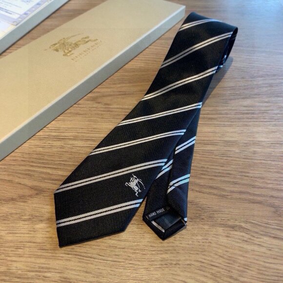 Burberry Men's Tie - Picture 1 of 5